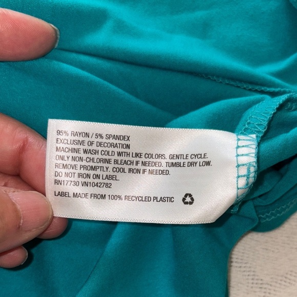 BNWT Ava & Viv Teal Women's Top No Longer Sold in Stores - Picture 8 of 8